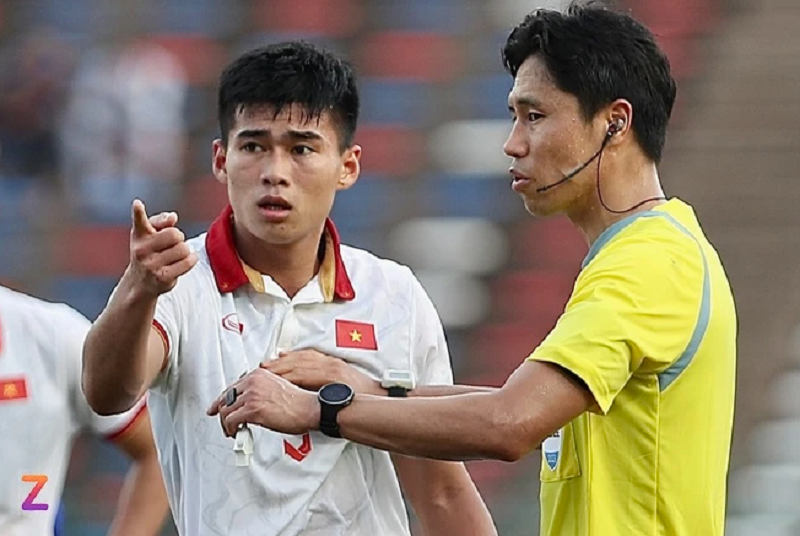 blv-truong-khi-toi-hlv-hoang-anh-tuan-nghi-gi-khi-lien-tuc-tin-dung-cuc-ta-ngoc-thang